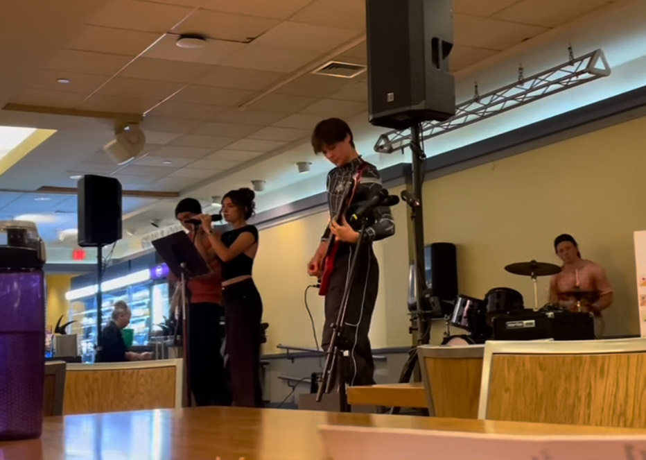 Henry, Ellie, Benjamin and Dana performing in Crossroads for the Halloween Band Night