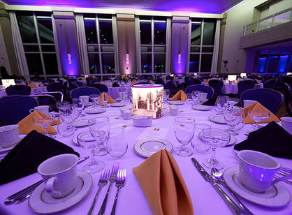 The tables in the Hogan Ballroom showed BSU spirit.