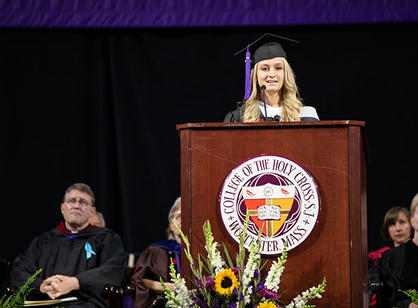 Chinese and mathematics double major Isabel Block delivers the valedictory address.