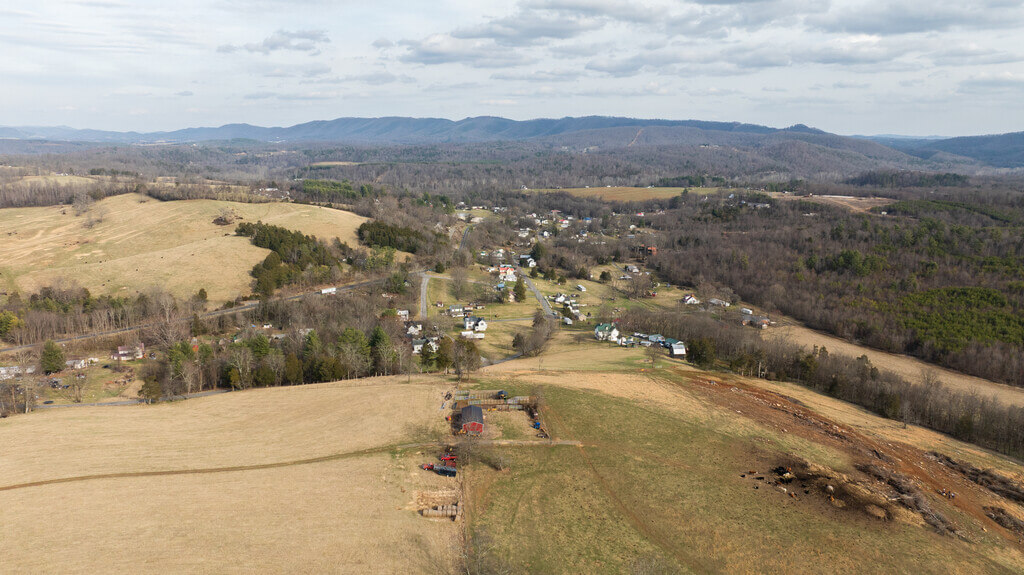 Town of Ivanhoe and mountains in the distance