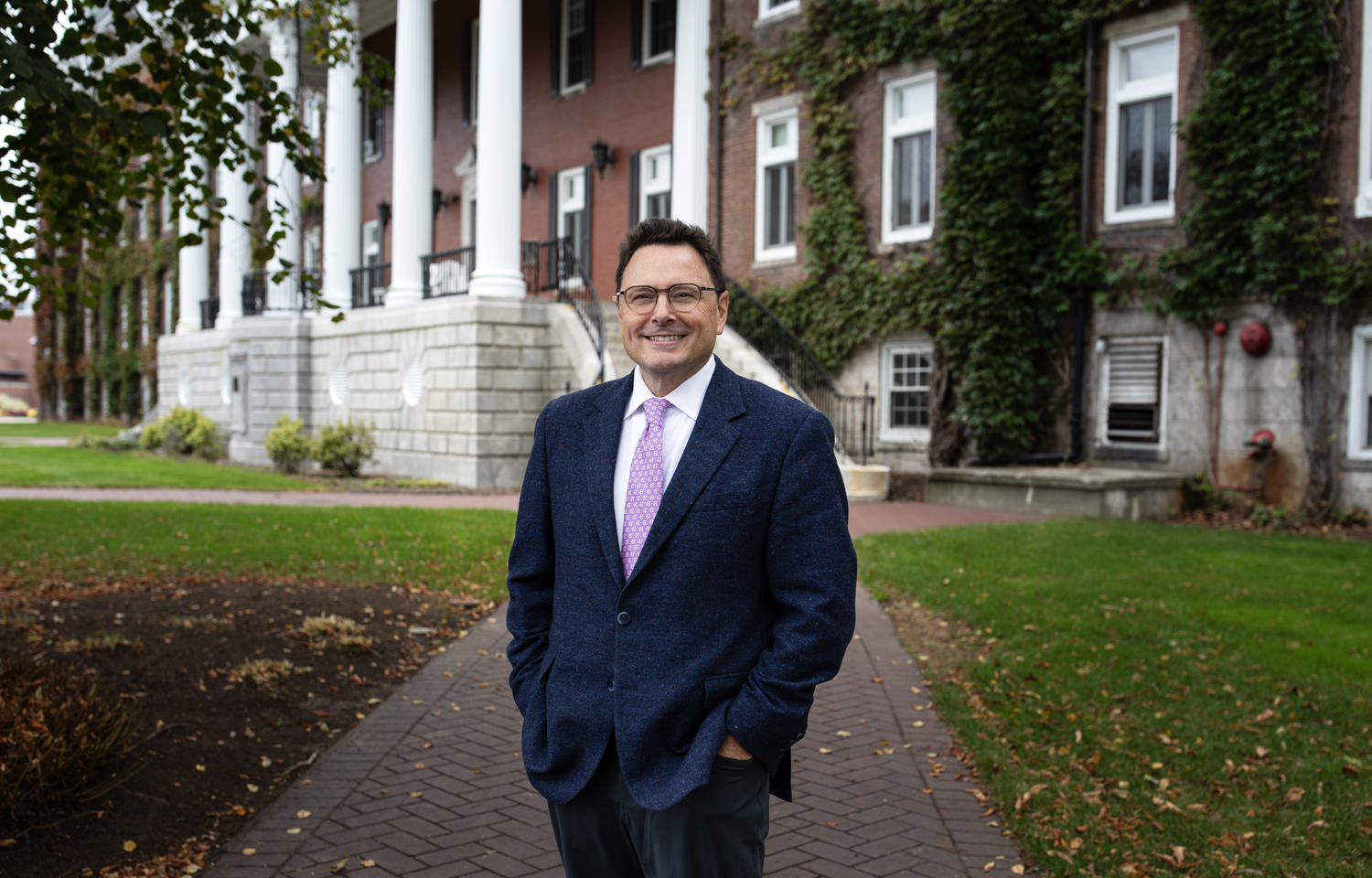 Portrait of Elliott Visconsi in front of Fenwick Porch