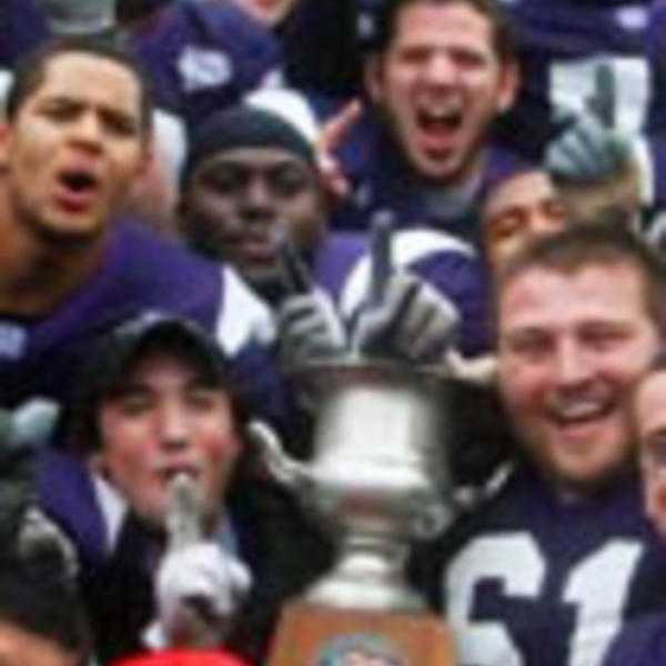 Football Team Claims 2009 Patriot League Title Holy Cross Magazine
