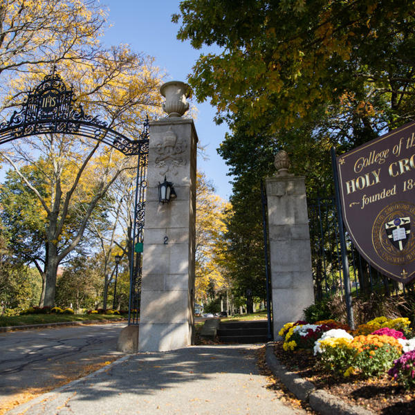 Fall campus scenic. Photo by Avanell Chang