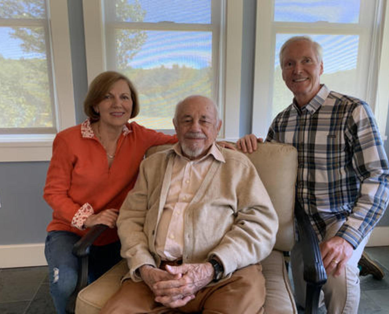 Mary Ricciardello and Douglas Sandvig with her father, Louis Ricciardello ’47