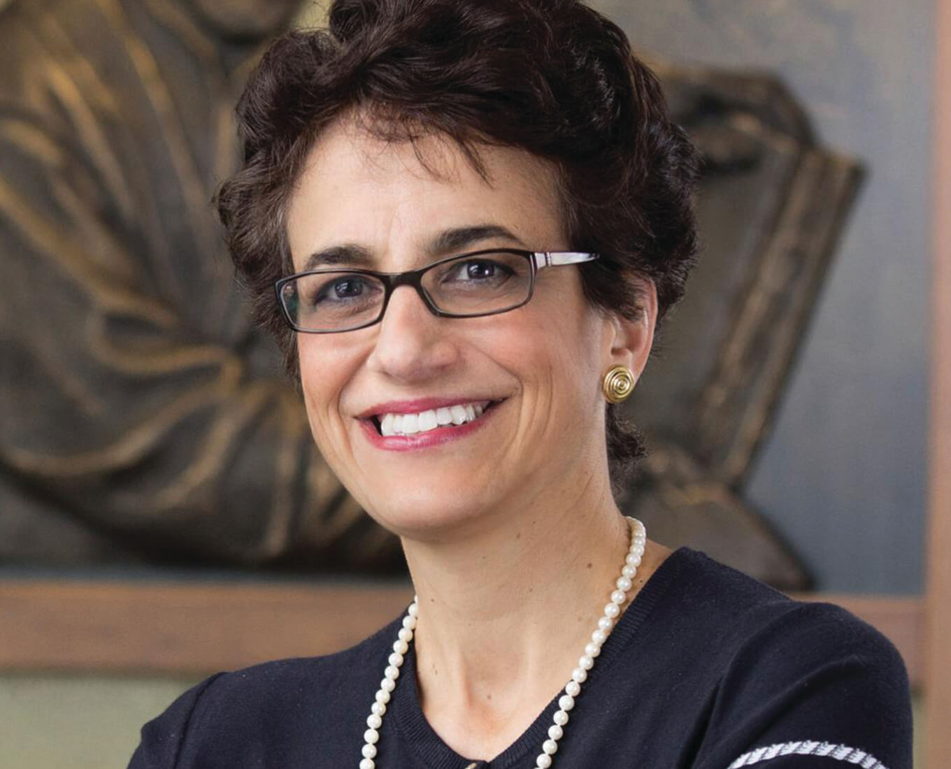 Dr. Linda LeMura
