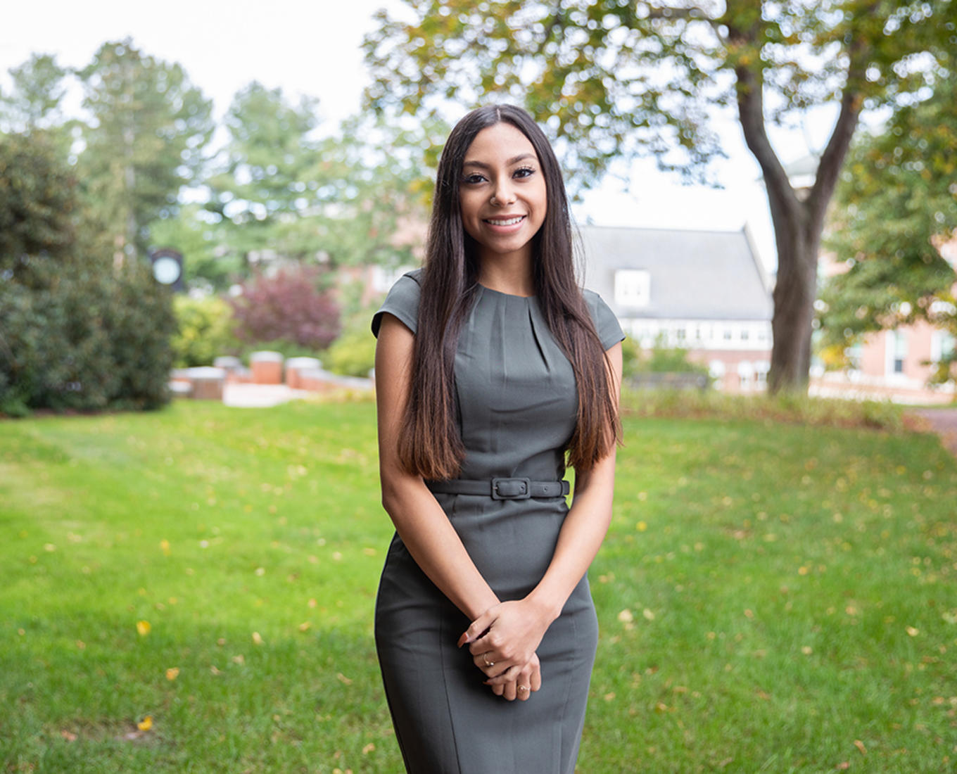 First-generation college student Victoria De Leon '22
